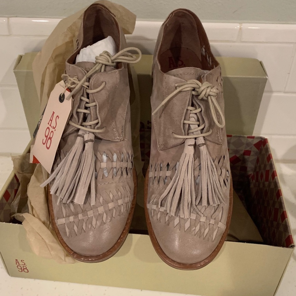A S 98. Zuri NWT and Box ..Perfect. Price Firm